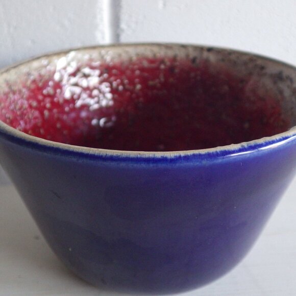 Small Upsala Ekeby LE Pottery Ceramic Bowl Sweden - Picture 1 of 6